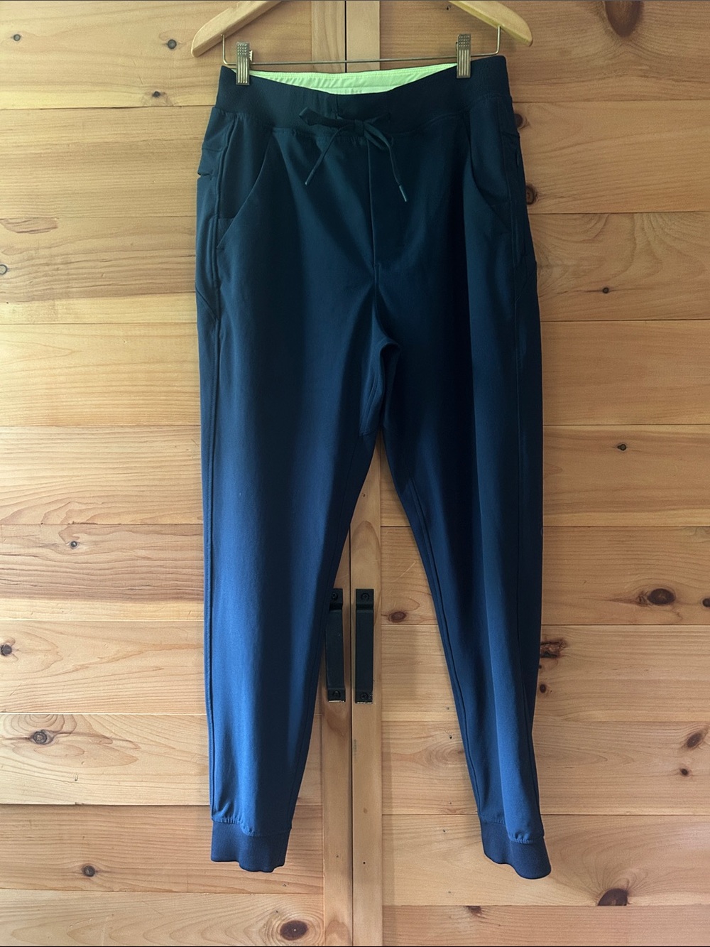 Birddogs “boom for your boomsick” Men’s Jogger Pants with Drawstring Waist